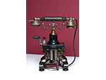 Telfono de sobremesa con magneto y manivela (Ericsson, Suecia, ca.1876-1900) - Pieza IG: 00333