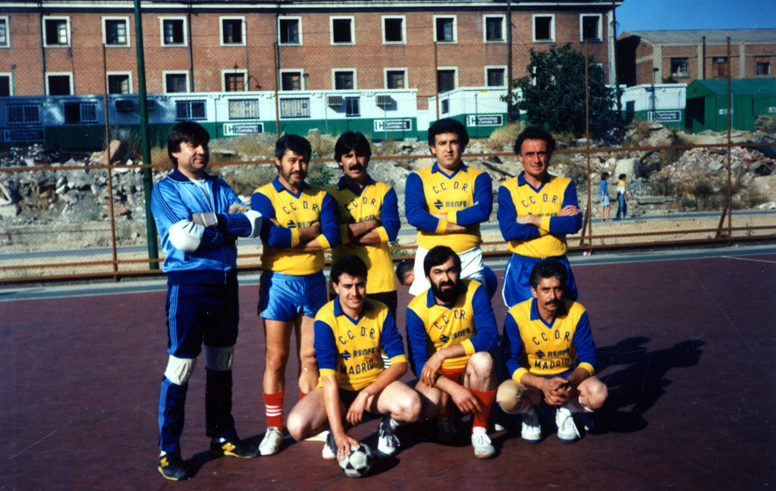 Equipo sénior de fútbol-sala del CCDR RENFE MADRID. Año 1989. <i>Archivo CDC Delicias</i>