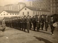 Batallón del Regimiento de Ferrocarriles de Madrid - Atocha haciendo la instrucción diaria (14/12/1948)