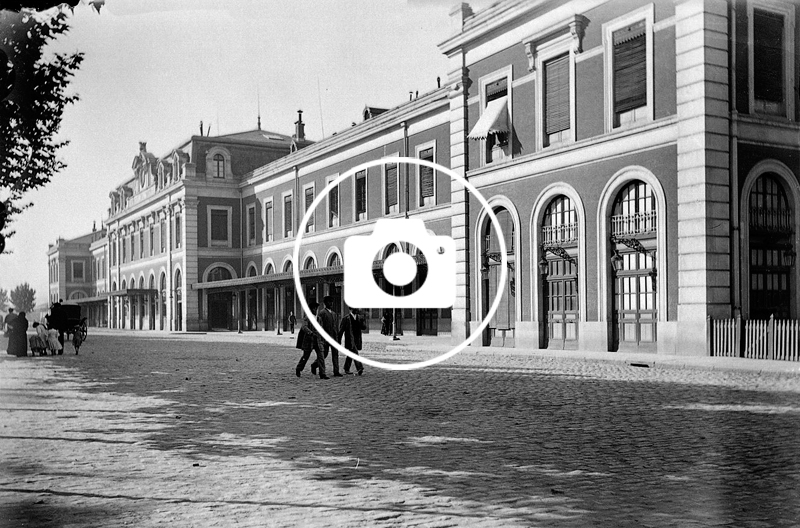 Edificio de viajeros de la estacin del Norte (Madrid - Prncipe Po). Ao: 1882 [ca.]. Autor: Juan Salgado Lancha. AHF-MFM
