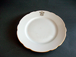 Plato llano de la Compagnie Internationale des Wagon-Lits, CIWL. Gurin, porcelana Limoges, Francia (porcelana, ca. 1901-1932) - Pieza IG: 06405