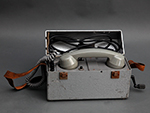Teléfono de campaña RENFE (ENA, Dirección General de Aviación Civil y Telecomunicaciones, España, década 1950) - Pieza IG: 01661