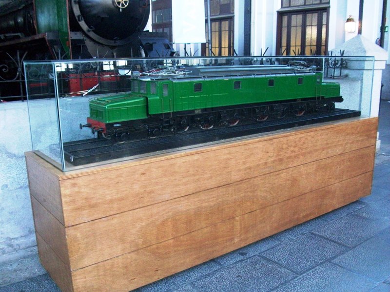 Modelo de locomotora eléctrica 7201