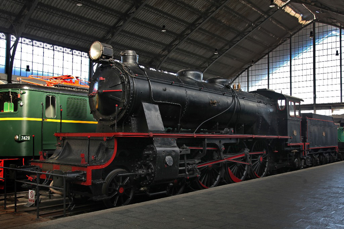 Locomotora de vapor 231-2006. Rodaje tipo pacific (Babcock & Wilcox, España, 1930)