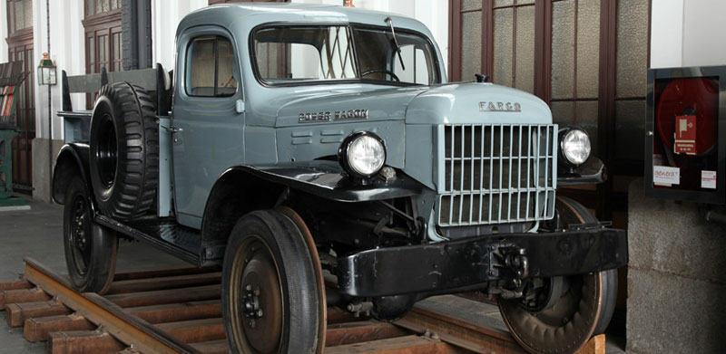 Fargo Power-Wagon WM300 (Dodge. Chrysler Corporation, Estados Unidos, 1957-1958. Transformado Desquenne et Giral, Francia)