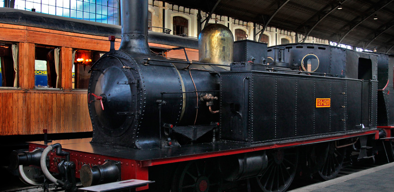 Locomotora de vapor 120-0201. Rodaje tipo porter (Sharp & Stewart, Gran Bretaña, 1877)