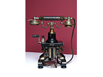 Telfono de sobremesa con magneto y manivela (Ericsson, Suecia, ca.1876-1900) - Pieza IG: 00333