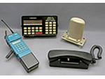 Sistema de radio-telefona 'Tren Tierra' -Antena, consola de mando, microtelfono y radiotelfono- (AEG, Alemania, dcada de 1980) - Piezas IG: 08161/1, 08634, 8635 y 8644/3