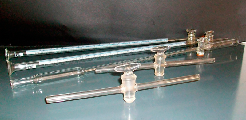 Buretas con pinza de Mohr