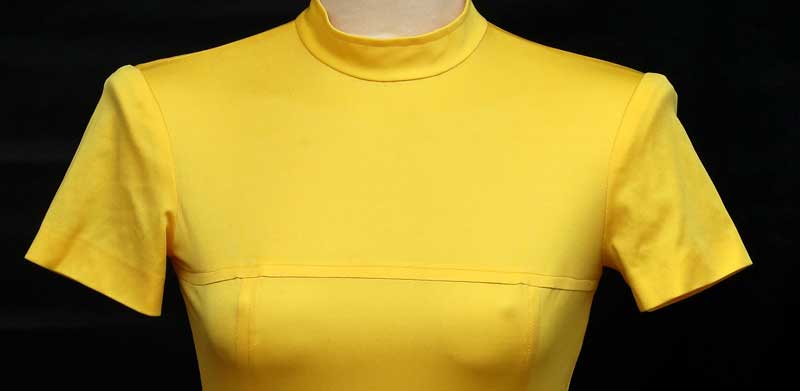 Blusa tipo 'body' de manga corta de azafata RENFE