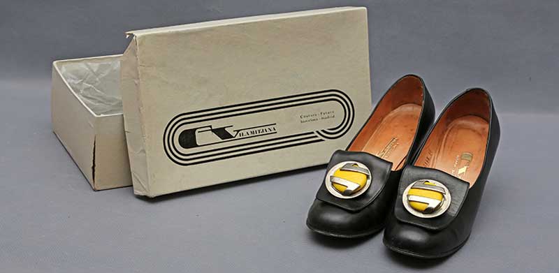 Zapatos de azafata de RENFE