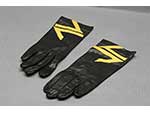 Guantes de azafata de RENFE (Barcelona, Conchita Vilamitjana Mart�, 1975) Donaci�n: Juliana R�os Alberca - Pieza IG: 08784